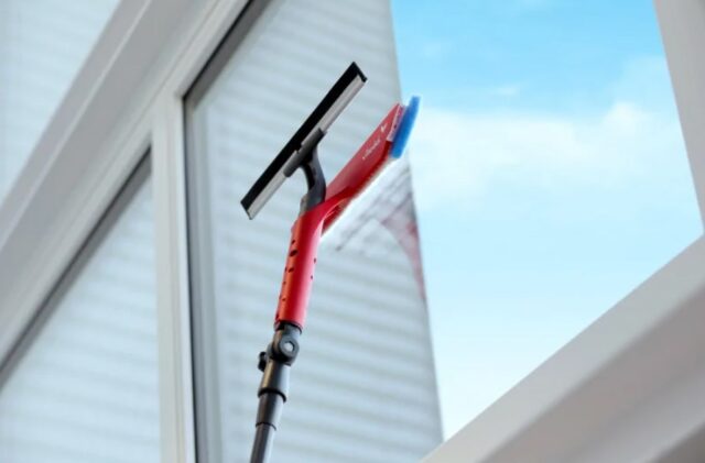 Window Squeegee with Pole Vileda - imagine 3