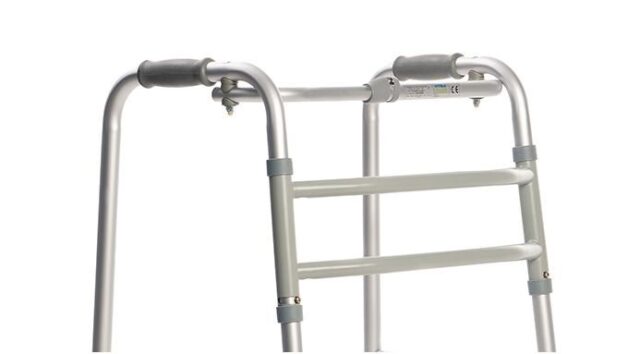 Walking frame rehabilitation with 4 wheels - imagine 2