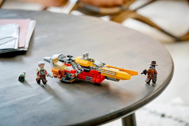 LEGO Star Wars 75437 Ścigacz Cobba Vantha - imagine 9