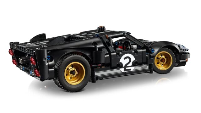 LEGO TECHNIC 42223 1966 Ford GT40 MKII Race Car - imagine 11