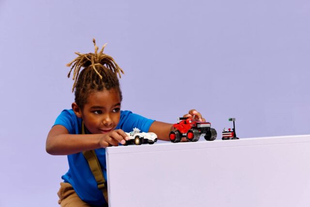 LEGO Sonic 77118 Srebrny samochód vs. monster car Knucklesa - imagine 9