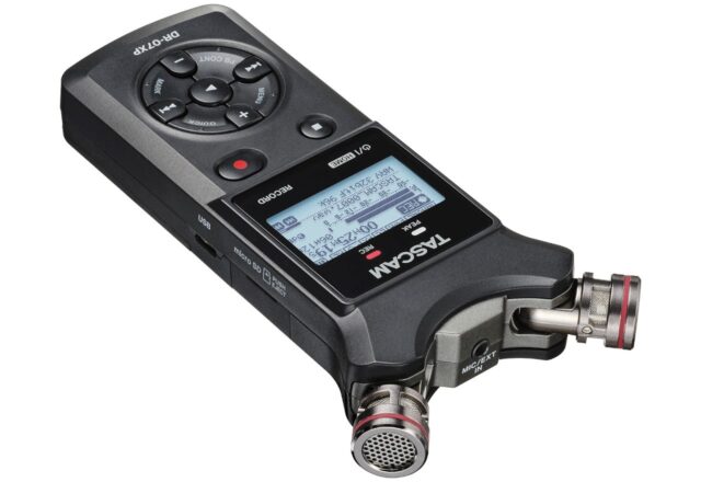 Tascam DR-07XP - portable digital recorder with USB interface - imagine 2