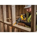 DeWALT DCS382N-XJ reciprocating saw - imagine 3