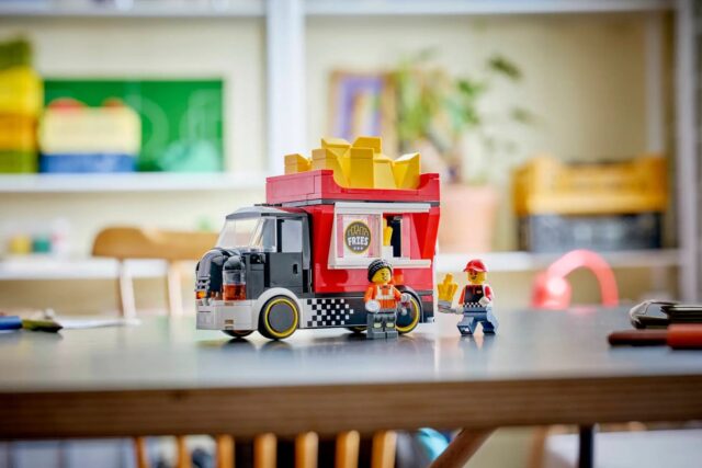 LEGO CITY 60488 Fries Food Truck - imagine 10