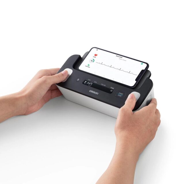 Omron Complete Upper arm Automatic - imagine 3