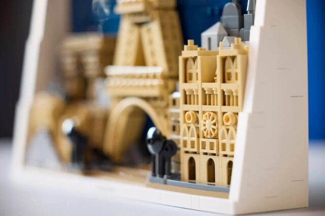 LEGO ARCHITECTURE 21064 Paris – City of Love - imagine 14