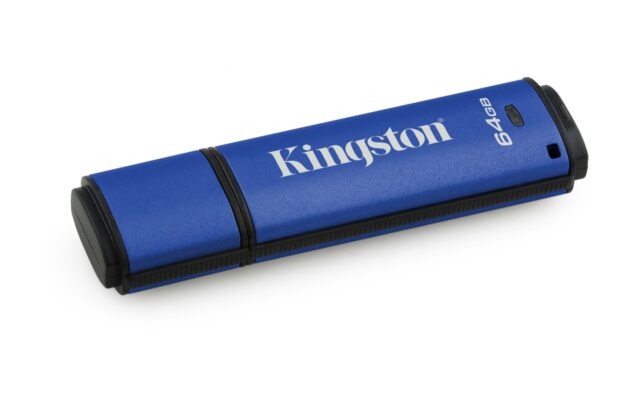 Kingston Technology DataTraveler Vault Privacy 3.0 64GB USB flash drive USB Type-A 3.2 Gen 1 (3.1 Gen 1) Blue - imagine 5