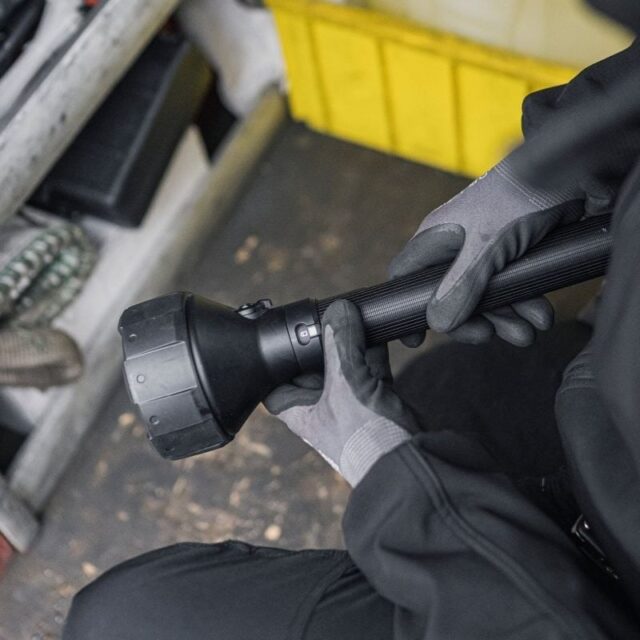 Ledlenser P21R Black Hand flashlight LED - imagine 5