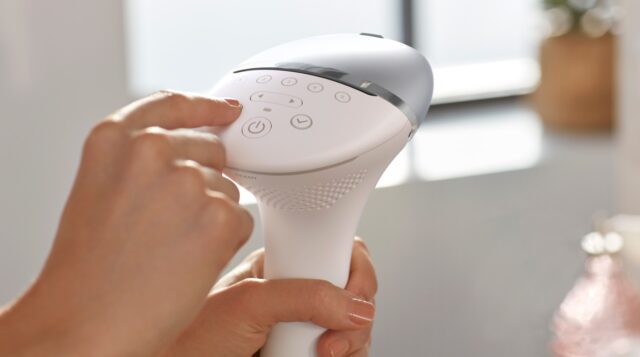 Philips Lumea Prestige BRI940/00 light hair remover Intense pulsed light (IPL) White - imagine 2