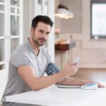 Upper arm blood pressure monitor Medisana BU 584 connect - imagine 4