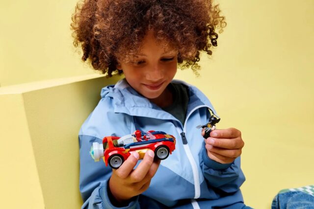 LEGO MARVEL 76336 Spider-Man Car vs. Venomized Wolverine - imagine 9