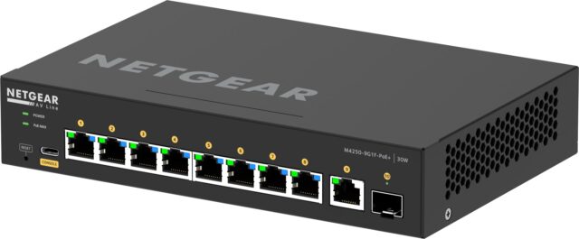 NETGEAR 8x1G PoE+ 110W 1x1G and 1xSFP Managed Switch - imagine 8