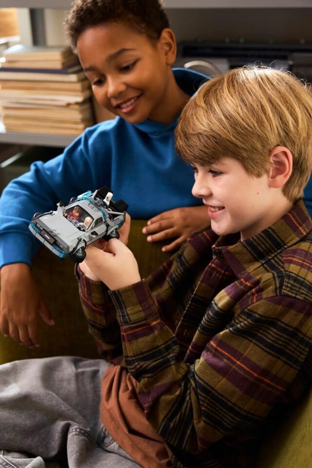 LEGO SPEED CHAMPIONS 77256 Time Machine from Back to the Future - imagine 11