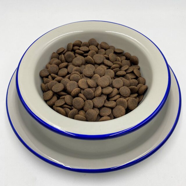 FOLK Delikatny posiłek dla malucha z królikiem  cielęciną i marchewką ML 10kg - imagine 3