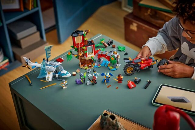 LEGO NINJAGO 71857 Ninja Vehicle Battle at the Tree House - imagine 11