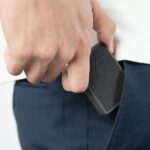 UNIQ Votre Slim Duo Charger 20W USB-C + USB-A charcoal black - imagine 5