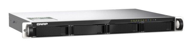 Qnap TS-435XeU-4G  1U  4 x 2.5 /3.5  SATA   Marvell Octeon TX2 CN9130 / CN9131 quad-core  4GB DDR4 SODIMM (Max. 32GB)  2 x 10GbE SFP+  2 x 2.5GbE  Single PSU - imagine 3