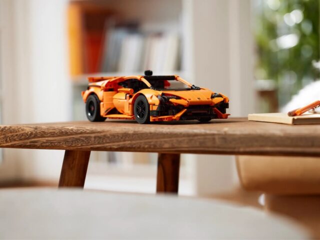 LEGO TECHNIC 42196 Lamborghini Huracán Tecnica Orange - imagine 10