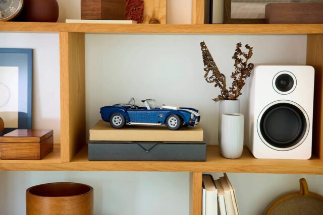 LEGO ICONS 10357 Shelby Cobra 427 S/C - imagine 7