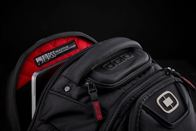 OGIO BACKPACK RENEGADE RSS BLACK P/N: 111059_03 - imagine 8