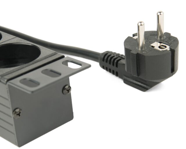 EnerGenie EG-PDU-014 Rack Power Distribution Unit (8 Schuko sockets  1U  16A  Schuko plug  3m  black color) - imagine 4