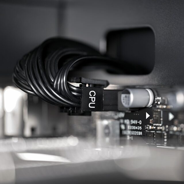 Actina 5901443387466 workstation Intel® Core™ i7 i7-14700 32 GB DDR4-SDRAM 1 TB SSD NVIDIA RTX A4000 Windows 11 Pro Midi Tower Black - imagine 24