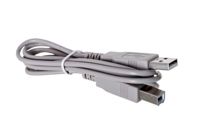 Ever EASYLINE 650 AVR USB Line-Interactive 0.65 kVA 360 W - imagine 10