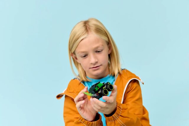 LEGO CITY 60484 Rides - Gaming Race Car - imagine 9