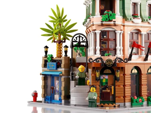 LEGO ICONS 10297 BOUTIQUE HOTEL - imagine 4
