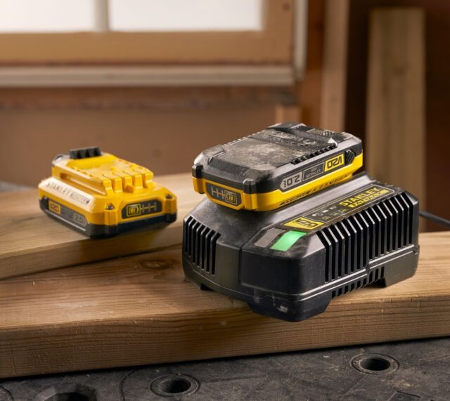 STANLEY SFMCD700D2A-QW 20V drill/driver - imagine 4