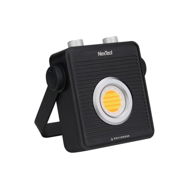NexTool NE20093 camping spotlight lamp  1800 lm  white or red light - imagine 3