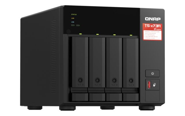 QNAP TS-473A + QSW-1105-5T Bundle Pack NAS Tower Ryzen Embedded V1500B 8 GB DDR4 0 TB QNAP Turbo System Black - imagine 5