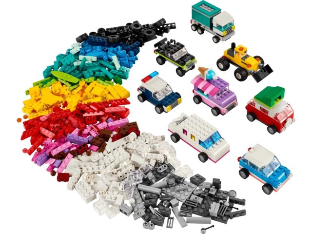 LEGO CLASSIC 11036 Creative Vehicles - imagine 3