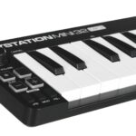 M-AUDIO Keystation Mini 32 MK3 MIDI keyboard 32 keys USB Black  White