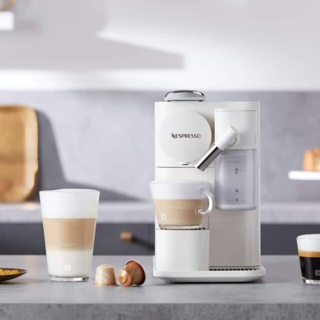 De’Longhi Lattissima One Nespresso Pod coffee machine - White - imagine 7