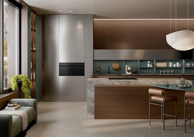 Smeg Collection Espresso Coffee Machine BCC12WHMEU White - imagine 5