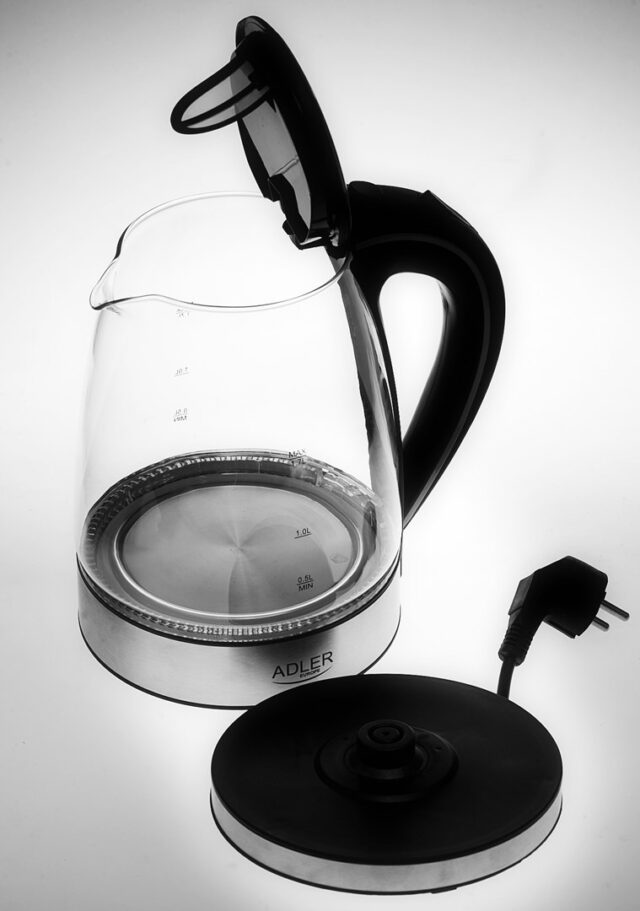 Adler AD 1225 electric kettle 1.7 L Black Stainless steel Transparent 2200 W - imagine 7
