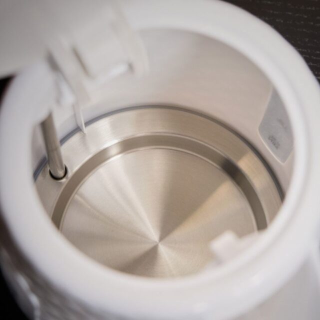 ELDOM C280B ELLI electric kettle 1.7 L 2200 W White - imagine 3