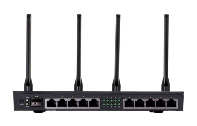 MikroTik RB4011iGS+5HacQ2HnD-IN | WiFi Router | Dual Band 1733Mb/s, 10x RJ45 1000Mb/s, 1x SFP+ - imagine 10