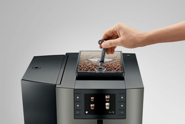 JURA X10 Fully-auto Espresso machine 5 L - imagine 3