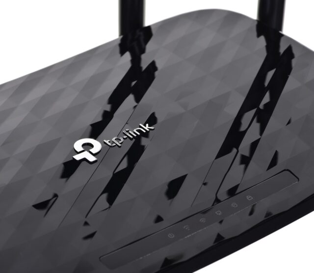 TP-Link EC225-G5 | Wi-Fi Router | AC1200, MU-MIMO, Dual Band, 4x RJ45 1000Mb/s, WPA3 - imagine 3