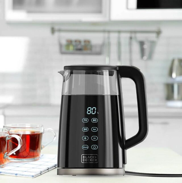 Black+Decker electric kettle BXKE2206E - imagine 2