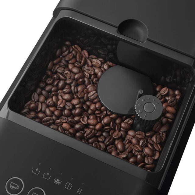 Smeg Collection Espresso Coffee Machine BCC12BLMEU Black - imagine 6