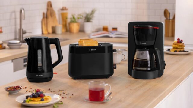 Bosch TWK1M123 electric kettle 1.7 L 2400 W Black - imagine 5