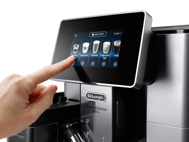 De’Longhi PrimaDonna ECAM610.55.SB Fully-auto Espresso machine 2.2 L - imagine 3