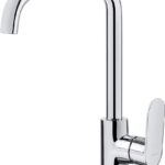 Kitchen faucet with rectangular spout