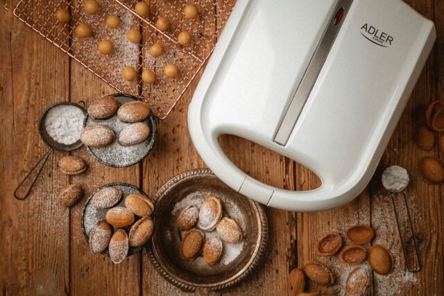 Peanut/cookie toaster (24 pieces) Adler AD 3039 white - imagine 7