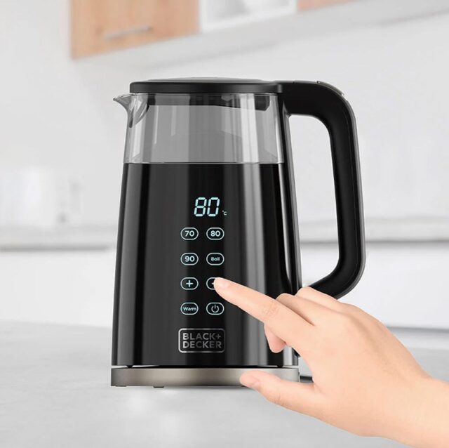 Black+Decker electric kettle BXKE2206E - imagine 3