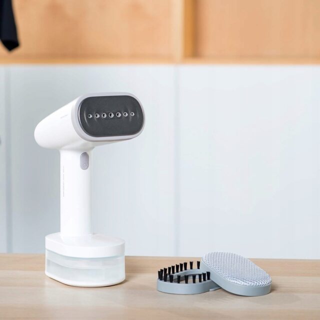 Clothes steamer Black+Decker BXGS1600E - imagine 6