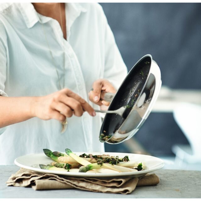 WMF Pan CeraDur Profi Frying Pan 28cm - imagine 6